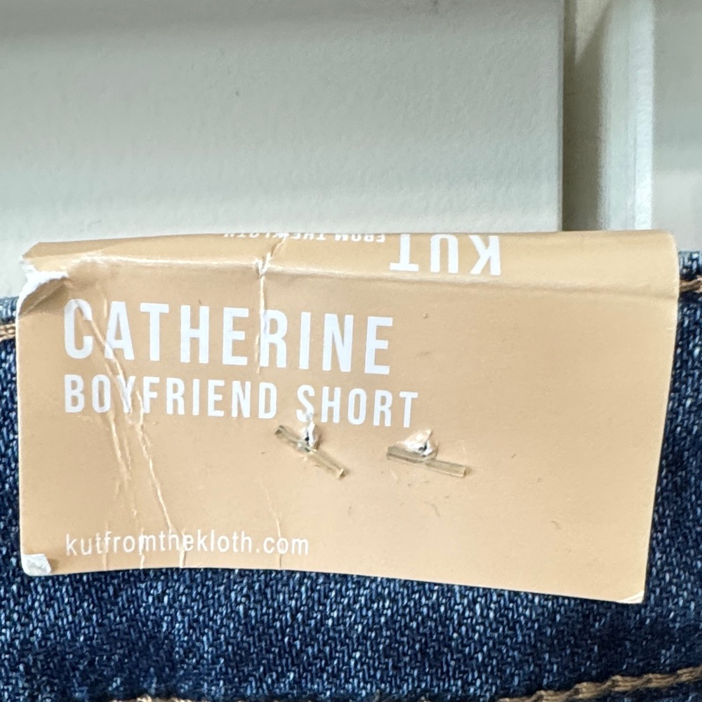 Kut from the Kloth Distressed Catherine Boyfriend Jean Shorts - Picture 8 of 8